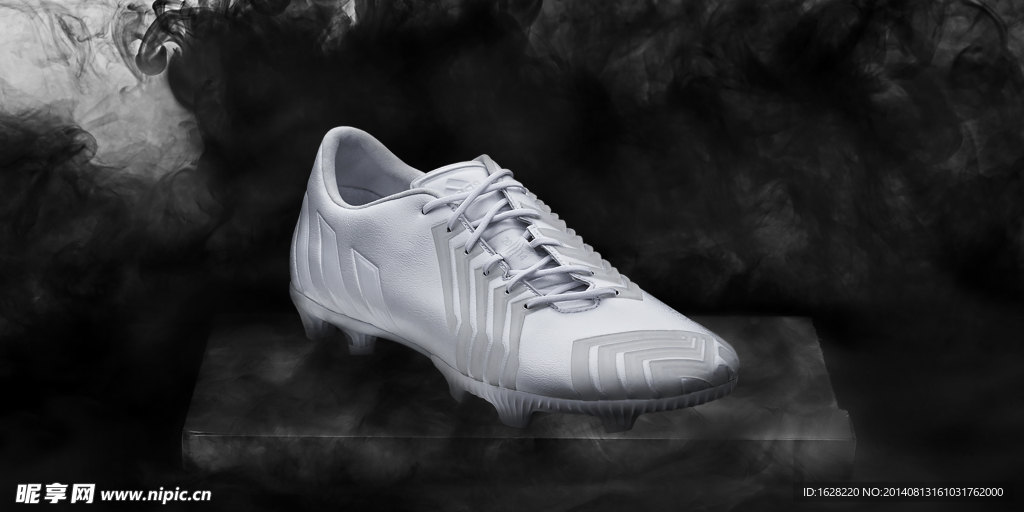 ADIDAS 顶级足球鞋