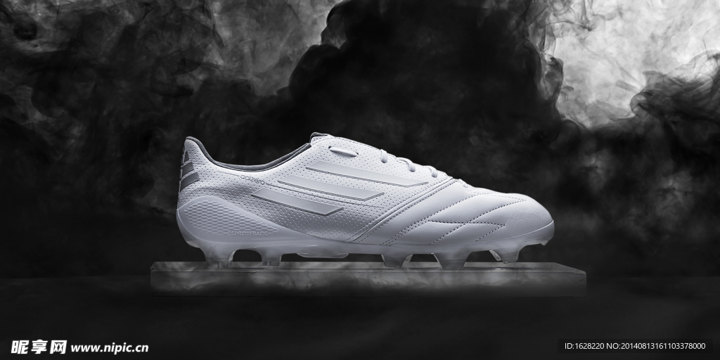 ADIDAS 顶级足球鞋