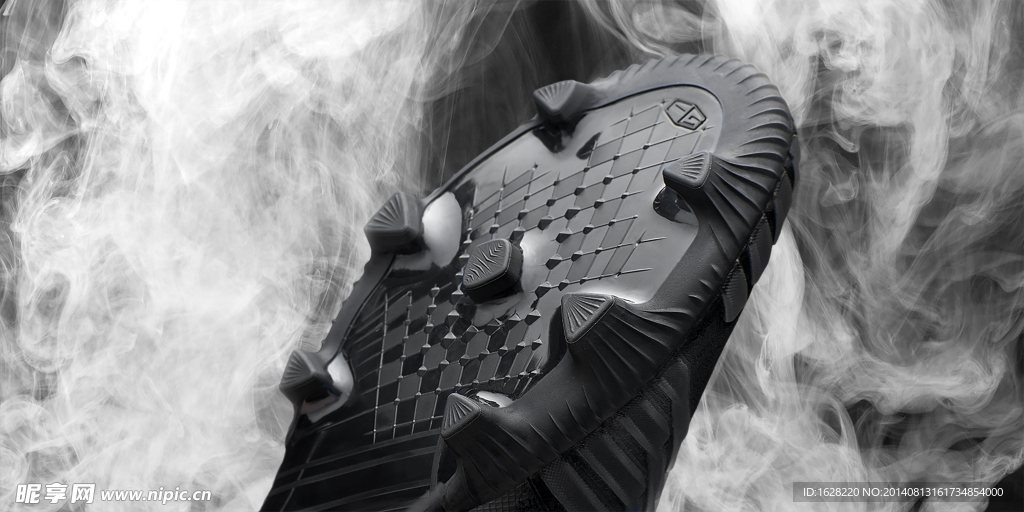 ADIDAS 顶级足球鞋