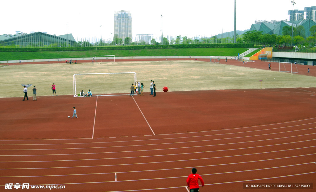 大运风光 球场建筑