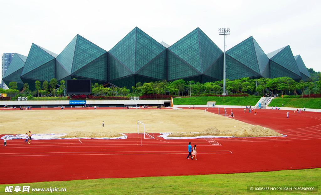 大运风光 足球场建筑