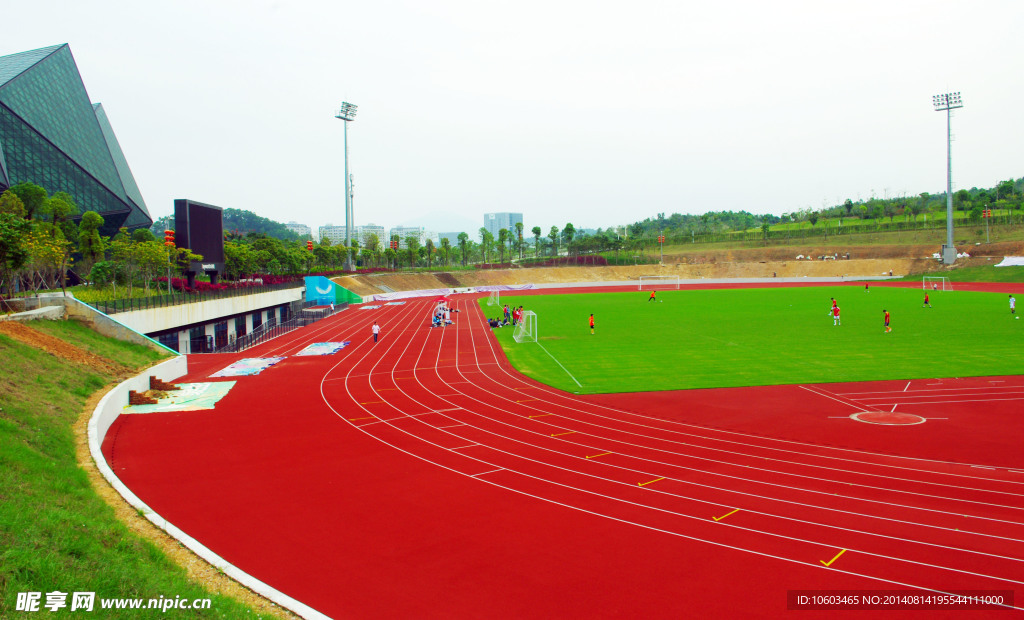 大运风光 足球场景