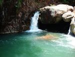 流水潺潺