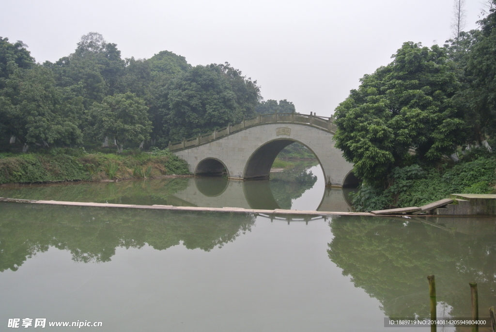 张坝风景区小桥流水