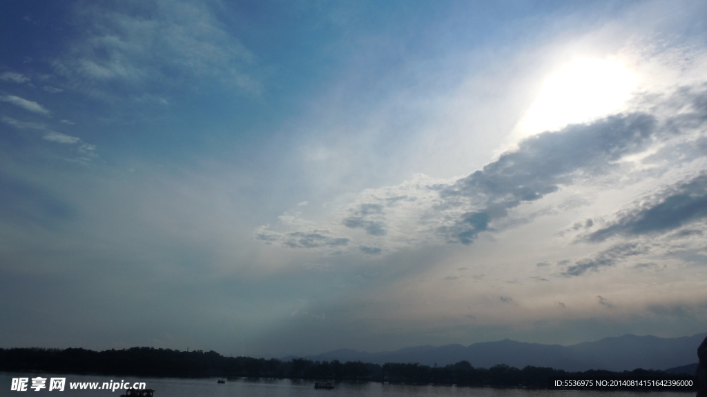天空