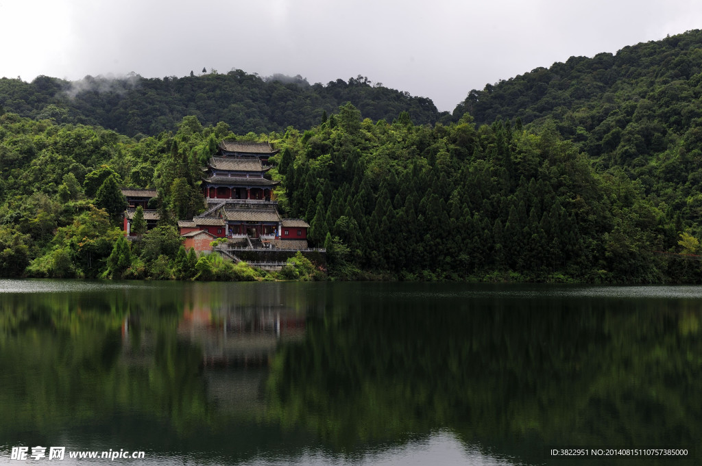 红河