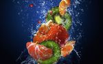 水中的水果