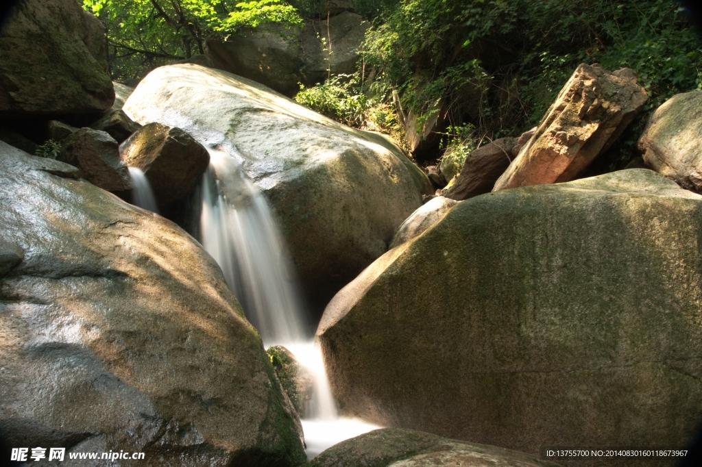 青岛崂山九水冷翠峡