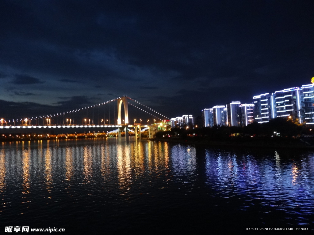 广西柳州柳江夜景图