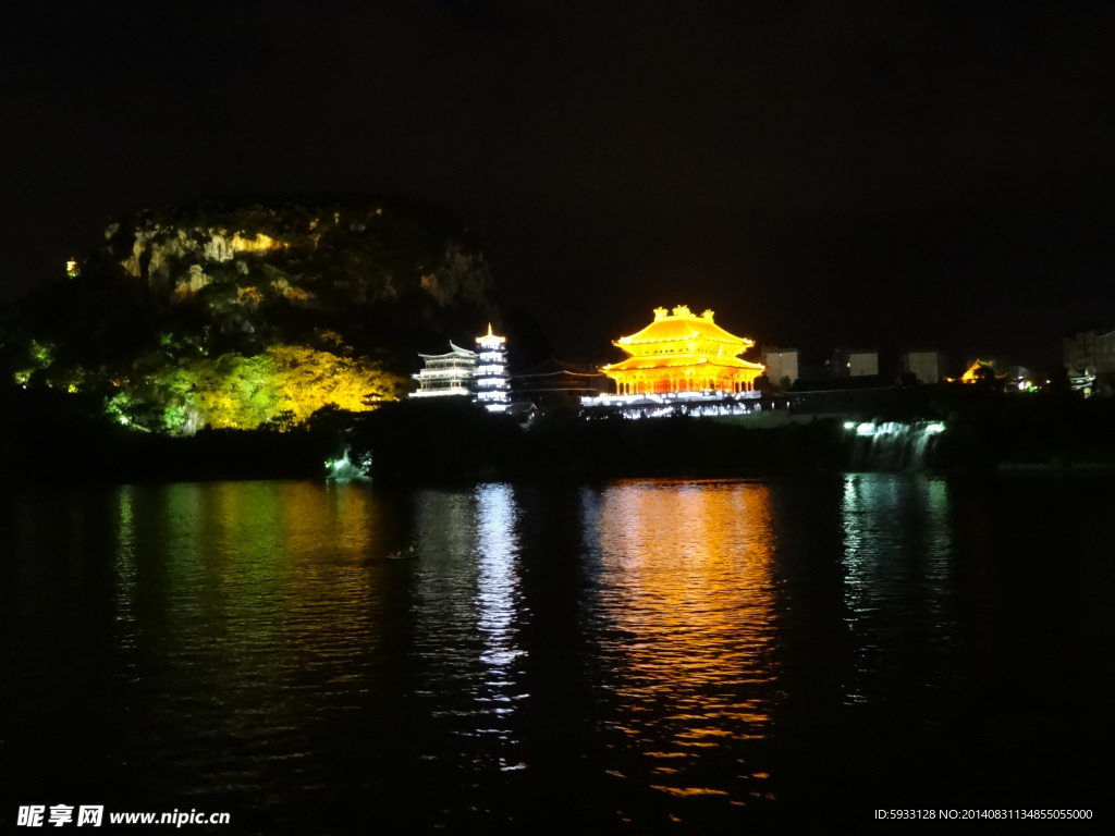 广西柳州柳江夜游景色