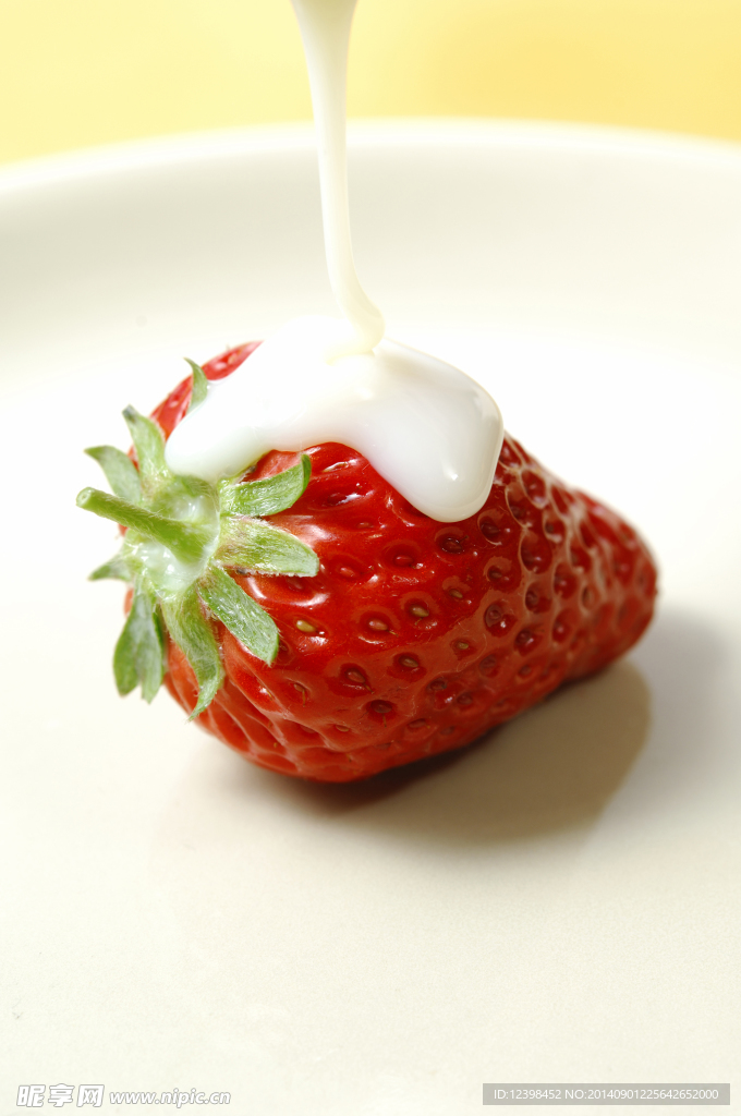牛奶草莓