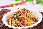 牛肉烩土豆丝