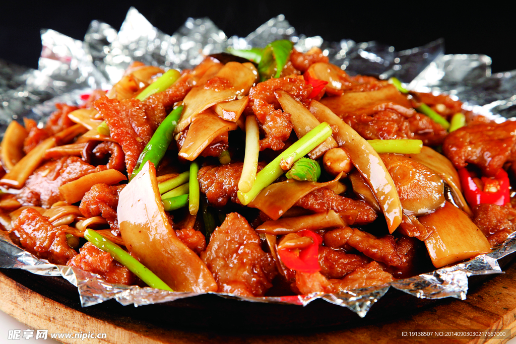 山菌炒牛肉