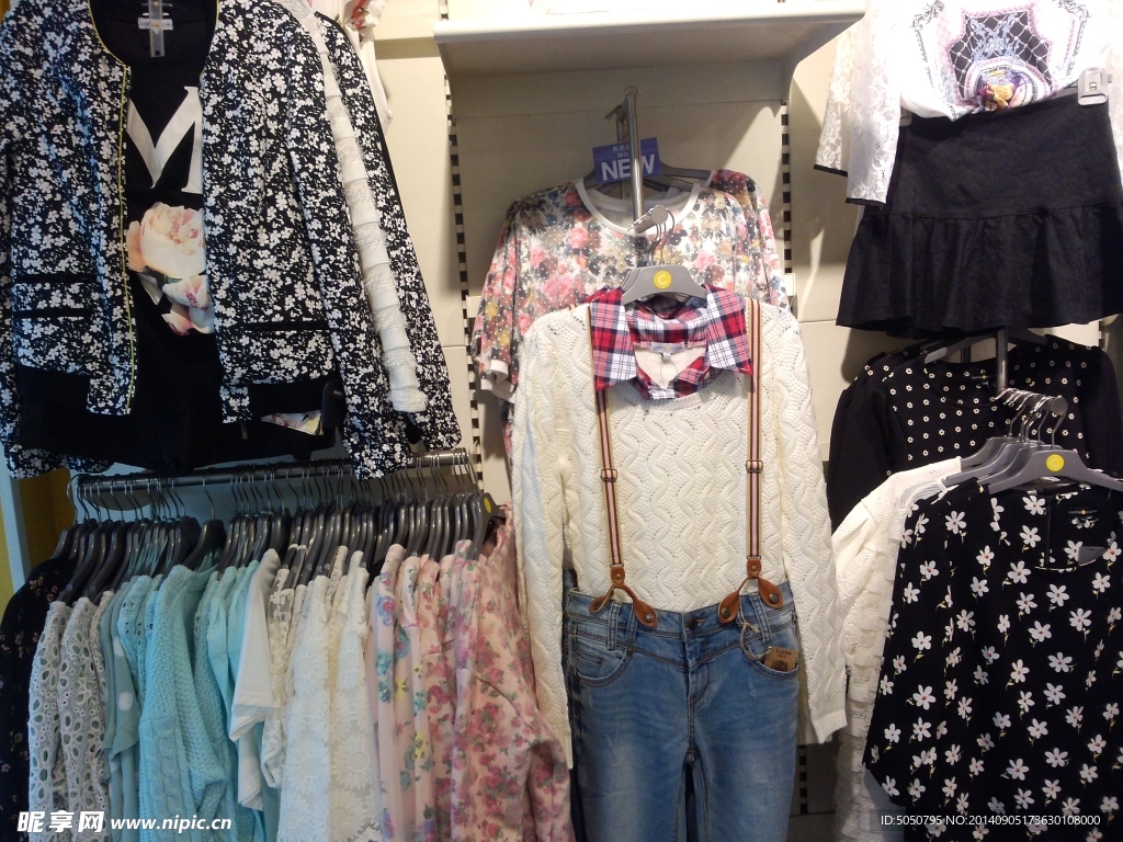 服装店一角