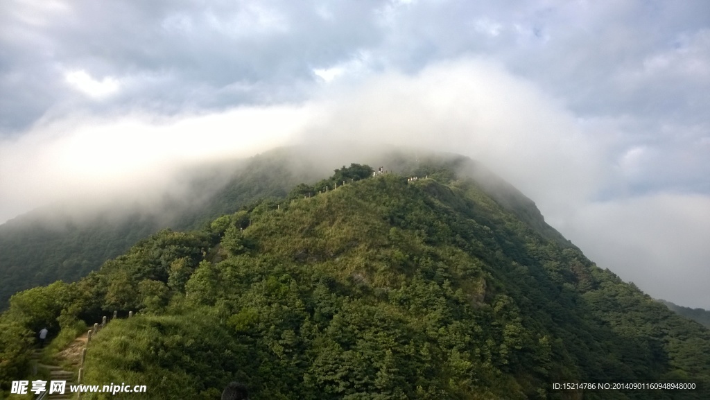 梧桐山是鹏城第一峰