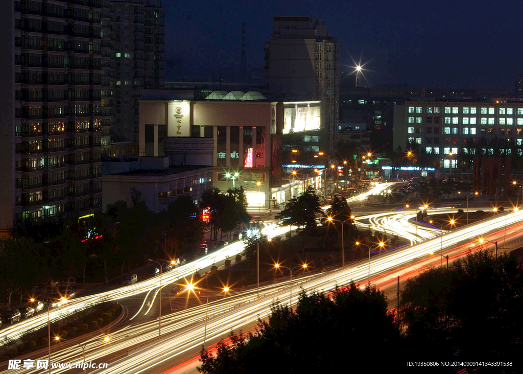 哈尔滨和兴路夜景