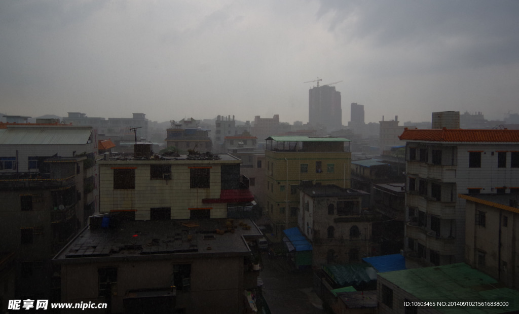 天文气象 暴雨景观