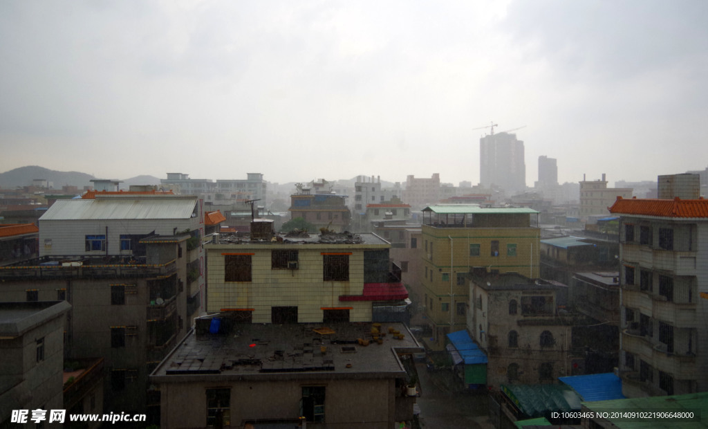 天文气象 暴雨景观