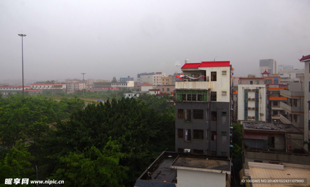 暴雨景观