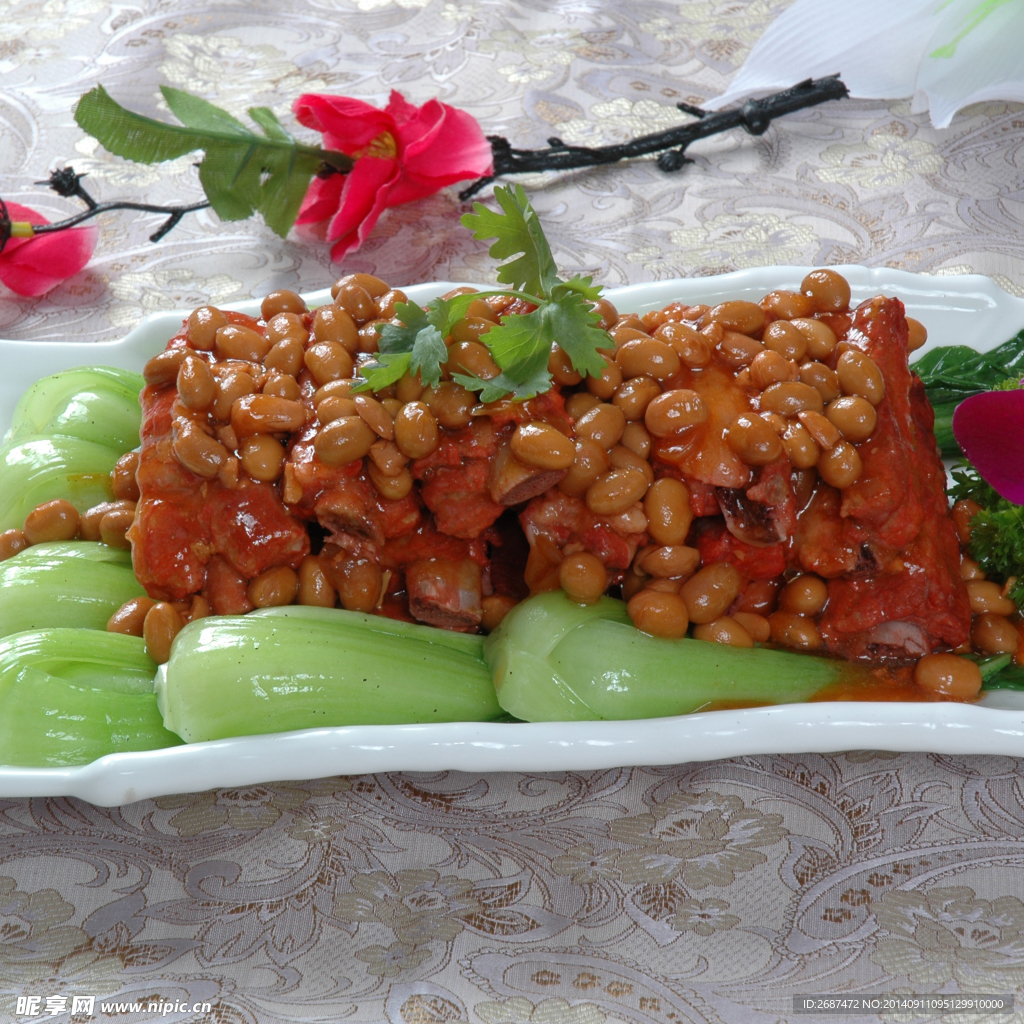 黄豆焖排骨