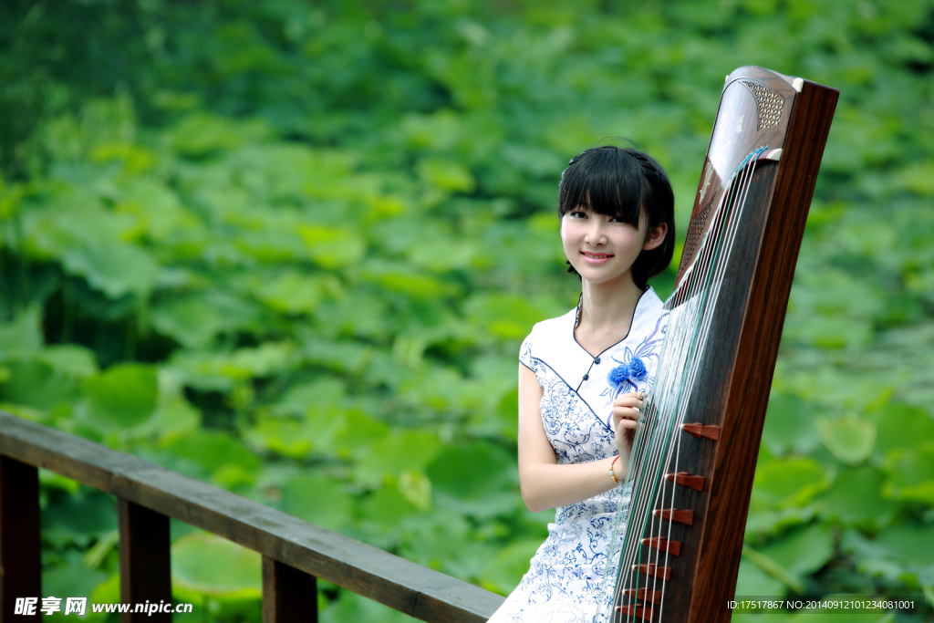 古筝美女
