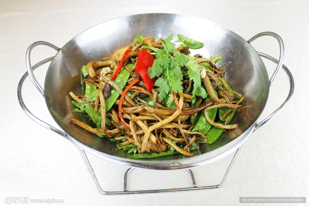 干锅茶树菇