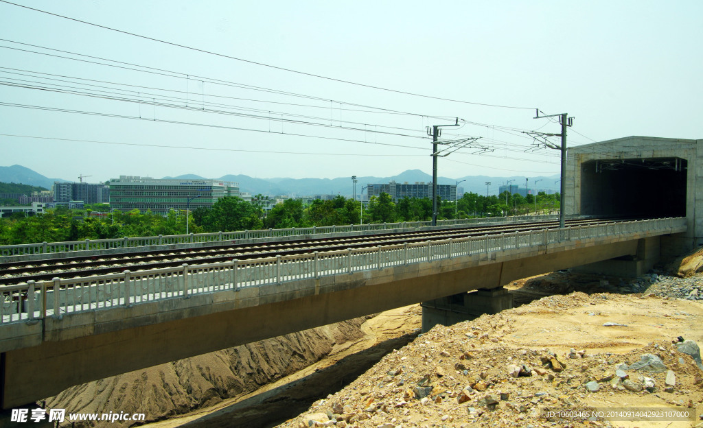 中国桥梁铁路建筑