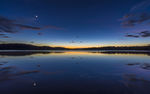 夜晚湖景