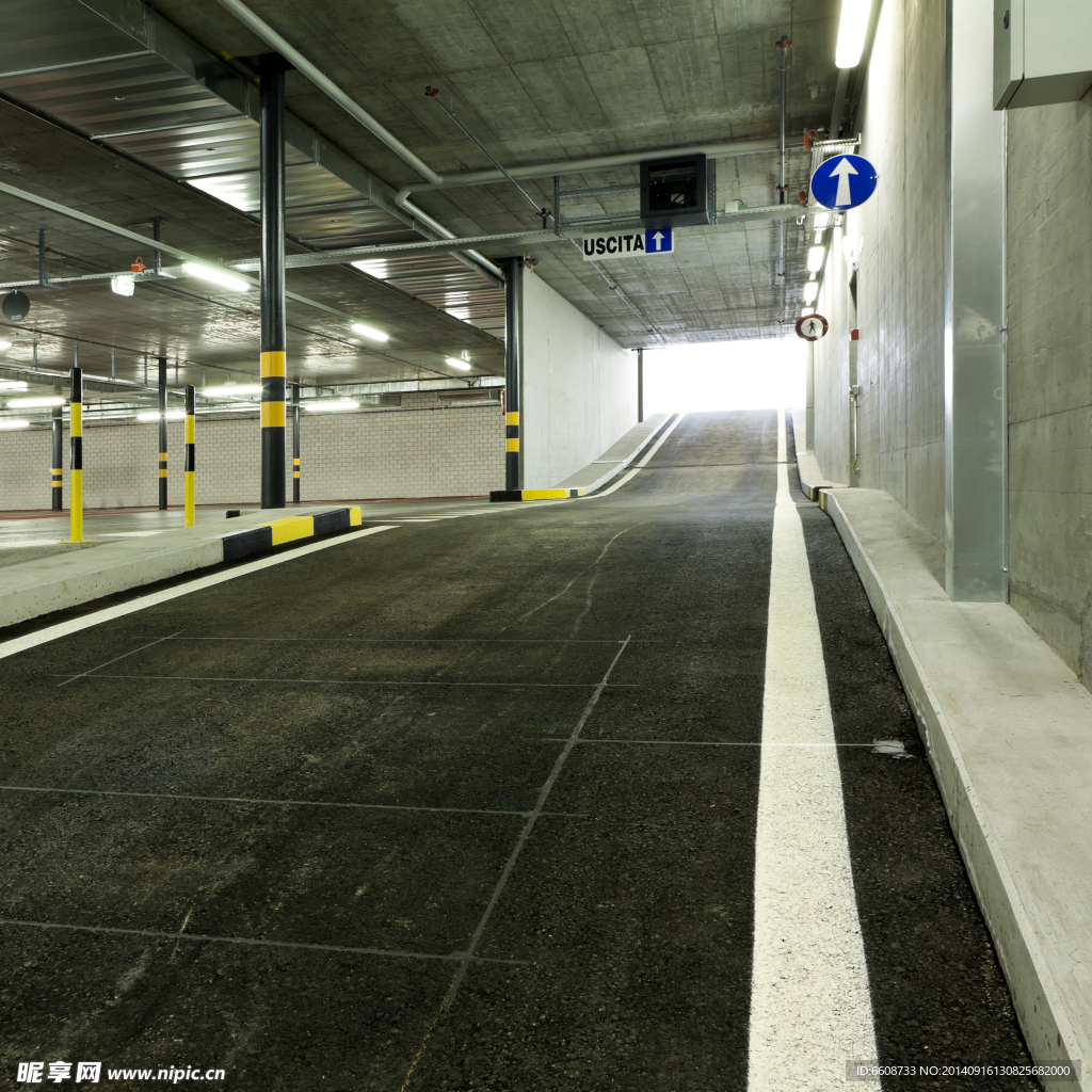 地下停车场