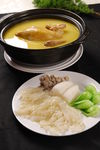 养生鸡煲翅