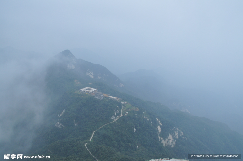 鸟瞰五朵山