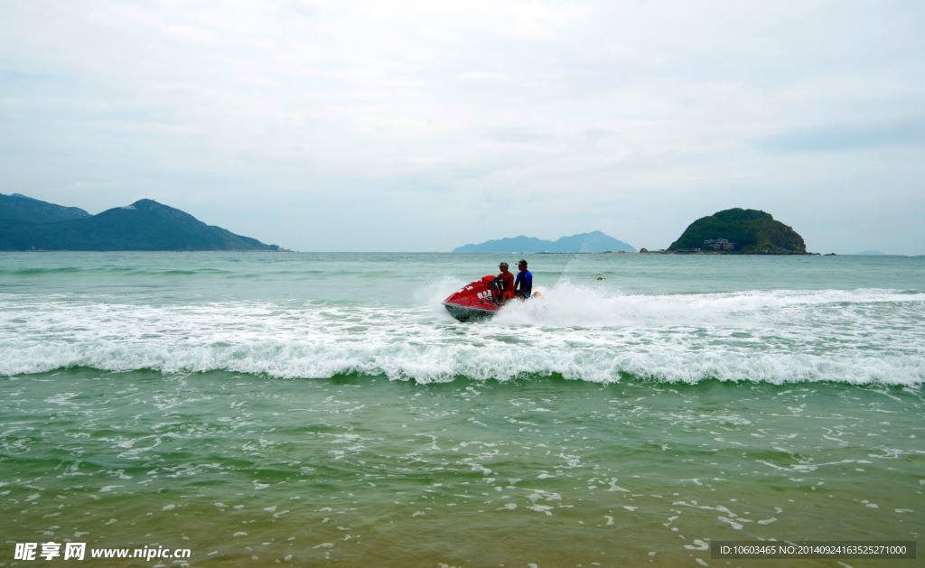 海洋风光 救生摩托艇