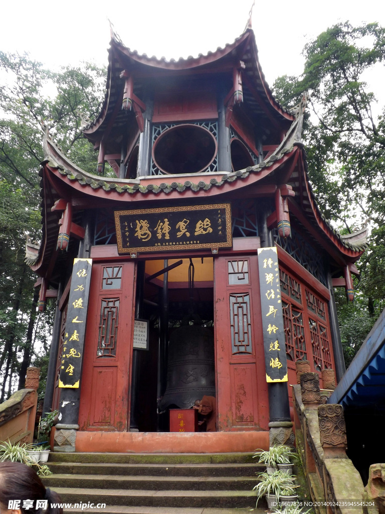 峨眉山万年寺