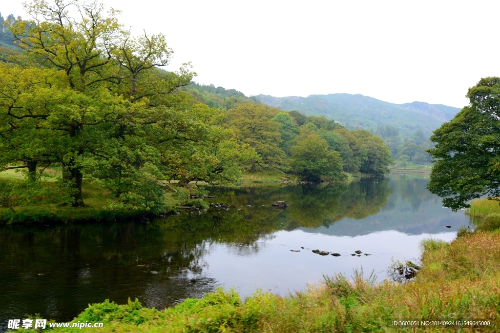 格拉斯米尔湖景