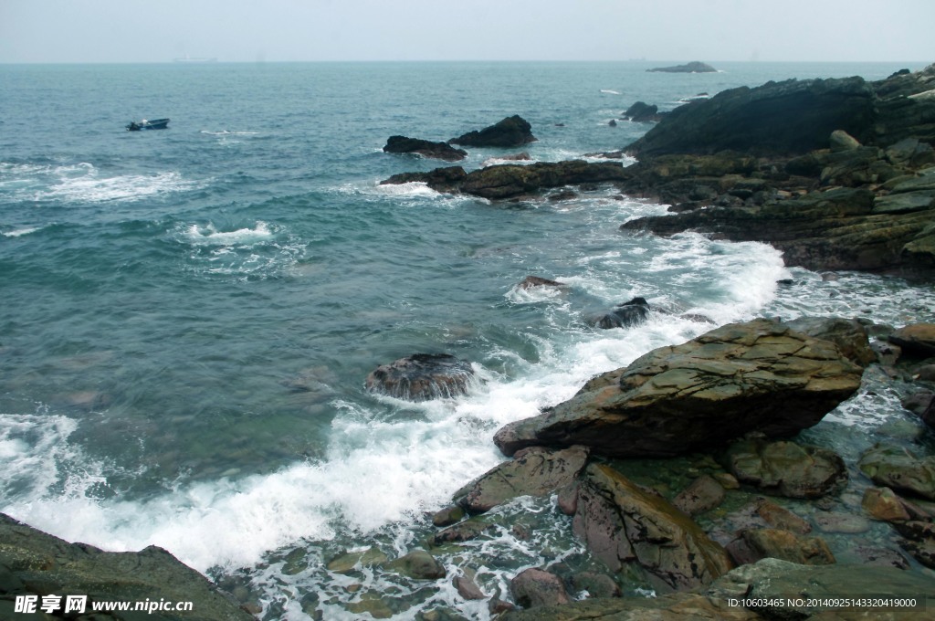 无边海洋 惊涛骇浪