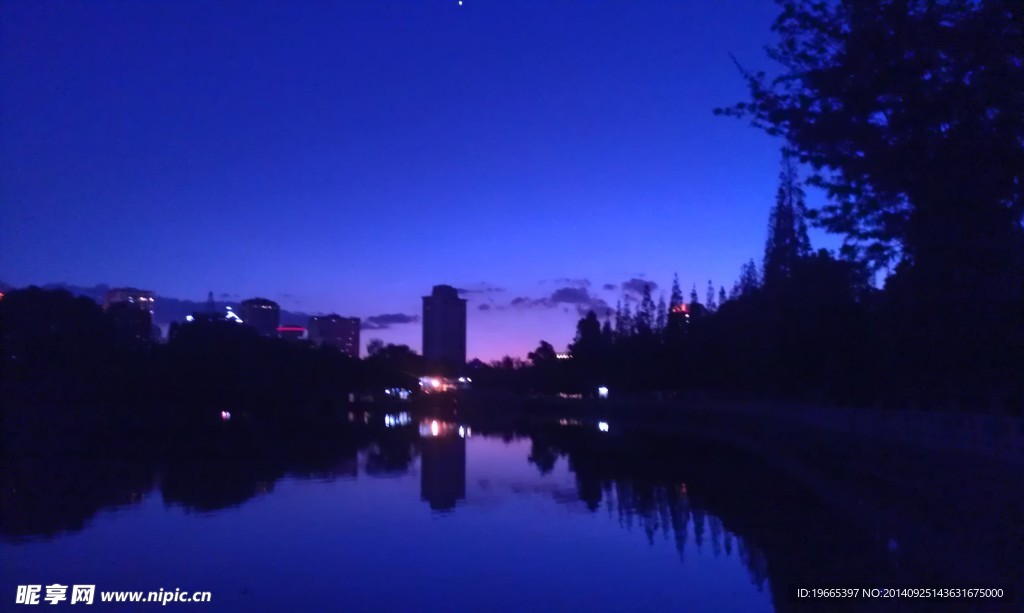 夜幕