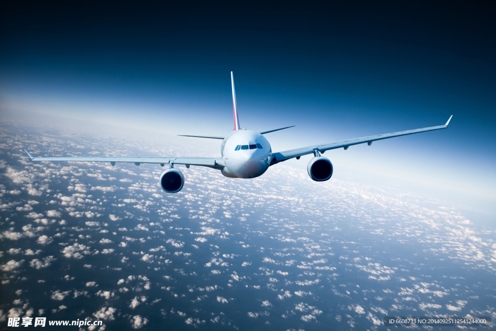 飞机 高空飞行