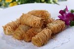 金丝榴莲酥
