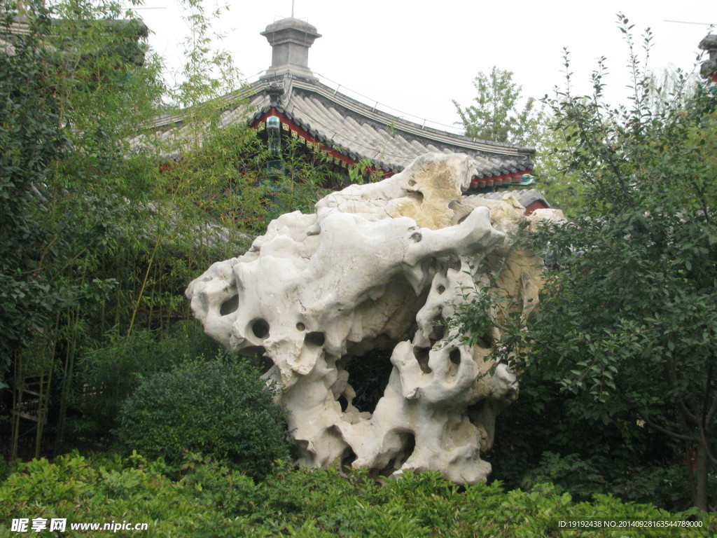 山石