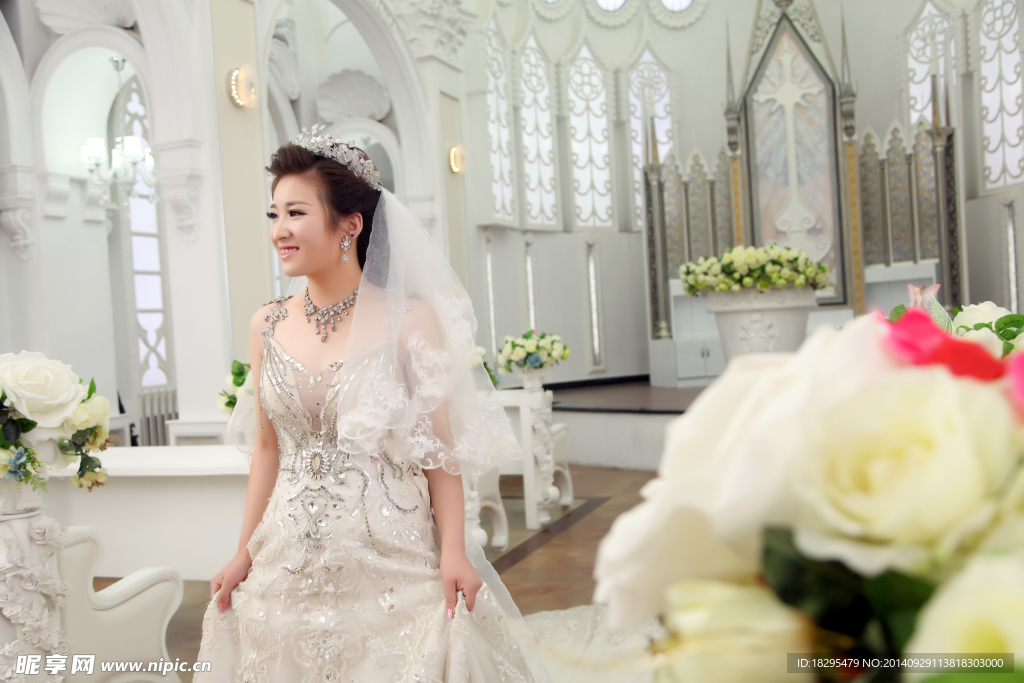 婚纱美女