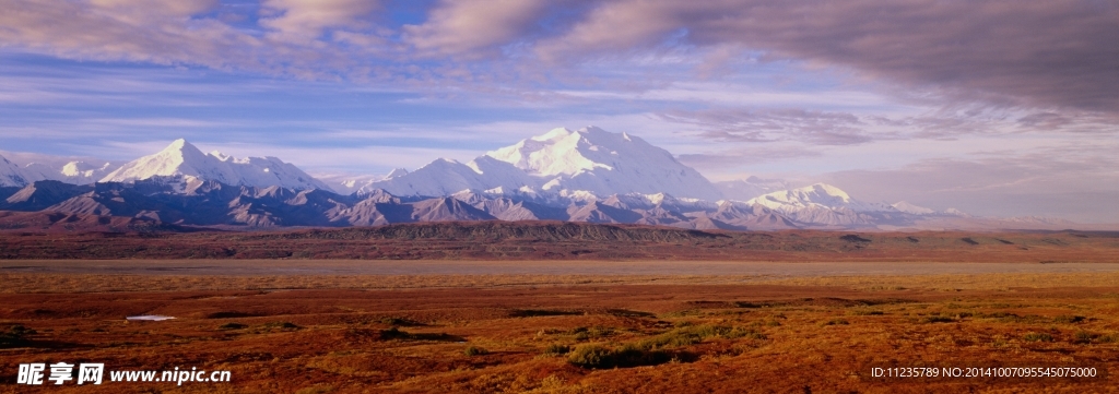 山峰全景图