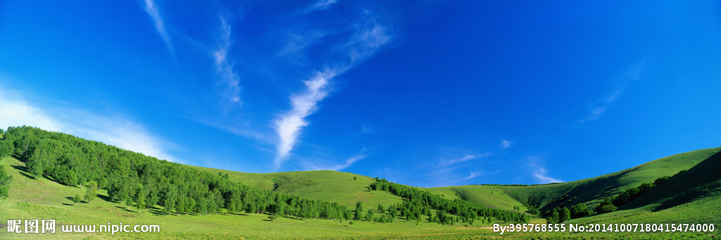 绿色山丘全景图