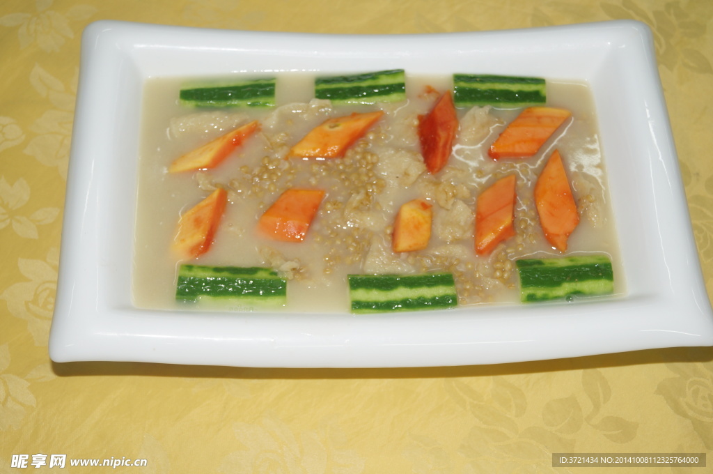 燕麦果玉煮鱼肚