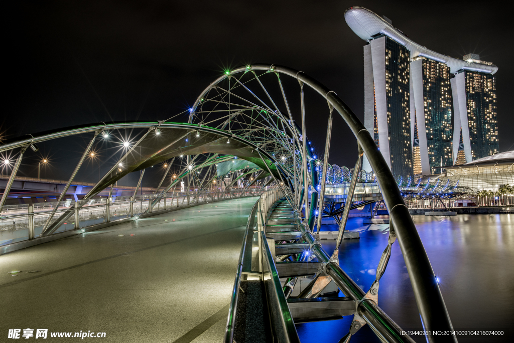 新加坡桥梁夜景