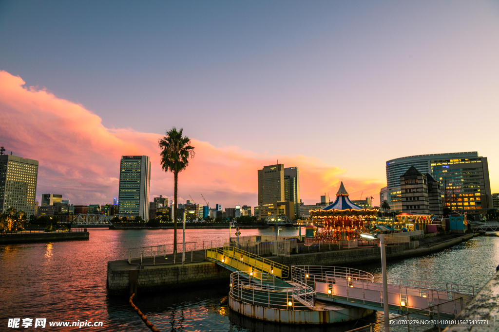 日本横滨夕阳景