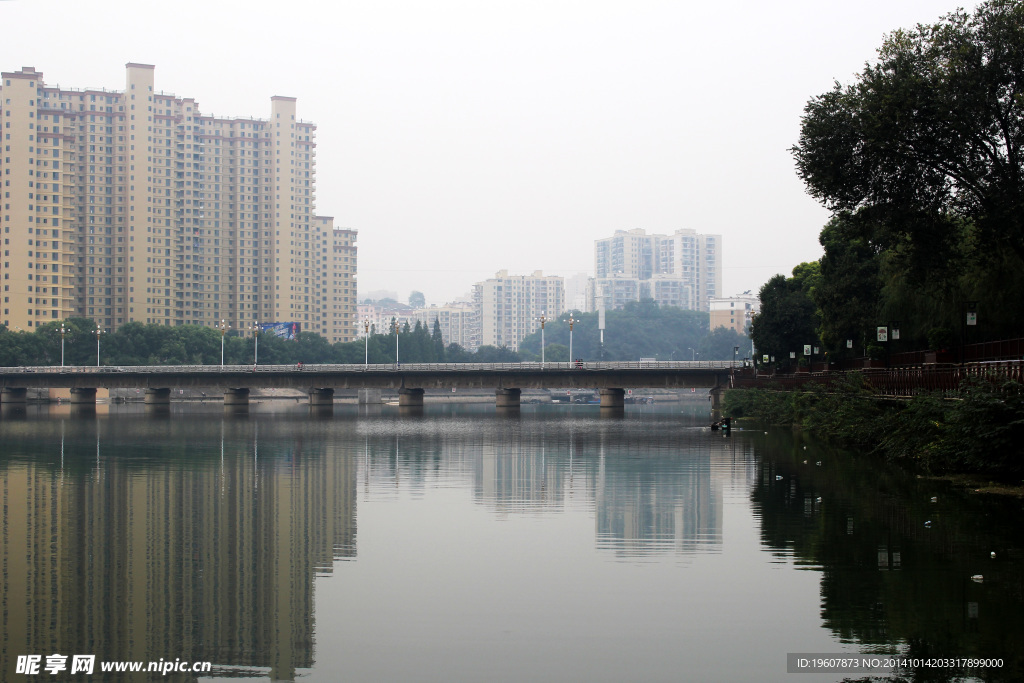 宜昌河心公园