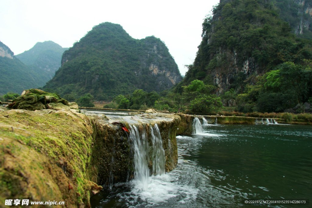 山清水秀风景图