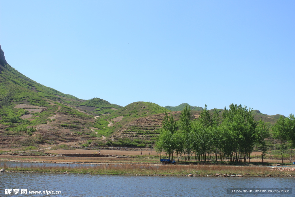 山水 湖泊 水天一色 