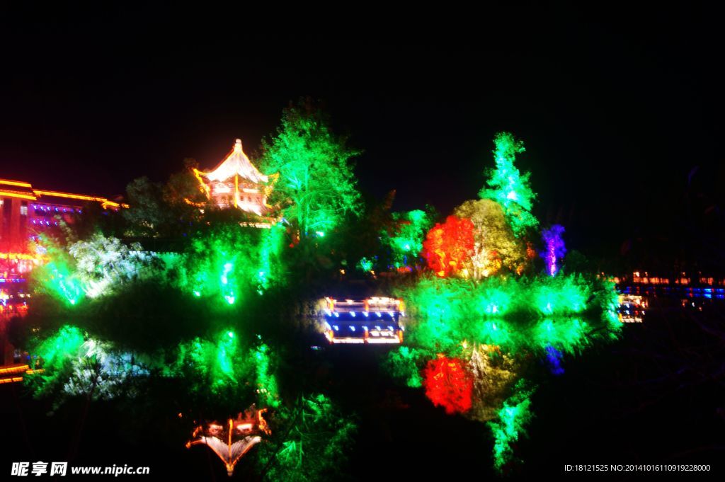 小镇夜景