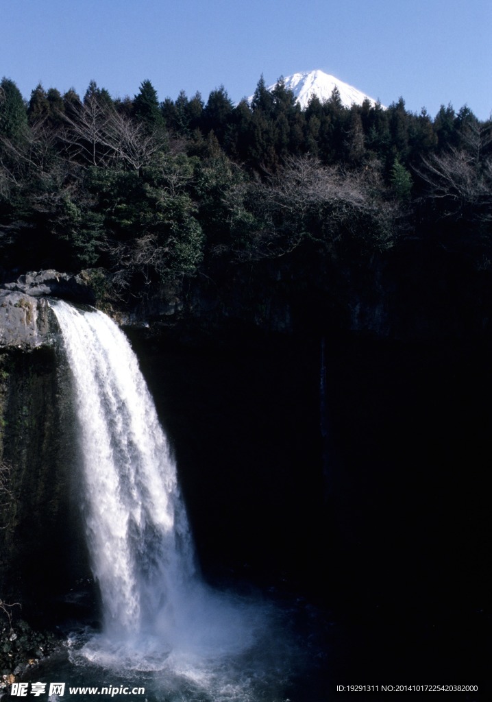 瀑布风景